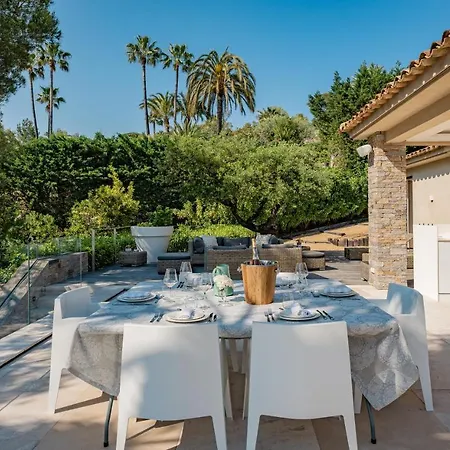 Le Faune - Ultra-luxurious 10 En-suites With Sea View And Tennis Villa